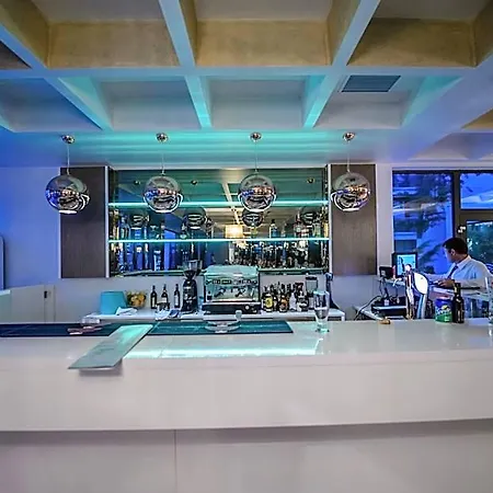 Turquoise Hotel Constanţa